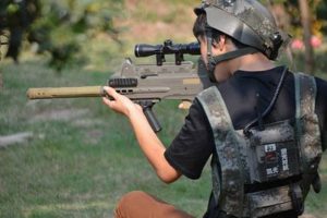Dominate the Field: Airsoft Game Tactics + Tips! Ultimate Airsoft Guide for Beginners, Tactics & Gear Reviews Dominate the Field: Airsoft Game Tactics + Tips! | Ultimate Airsoft Guide for Beginners, Tactics & Gear Reviews